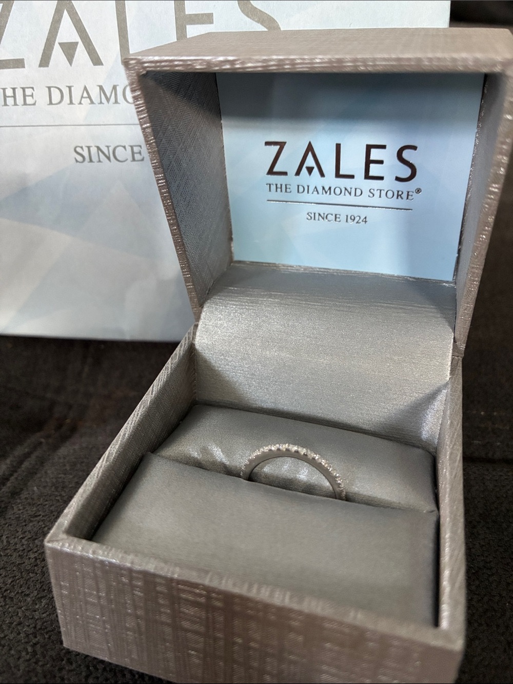 Disney Collection 14k White Gold Diamond Wedding Band – 1/5 CTW – Size 5.5